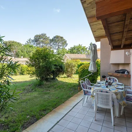 Spacieuse Maison 3 A Pour 6 Personnes - Fr-1-319-610