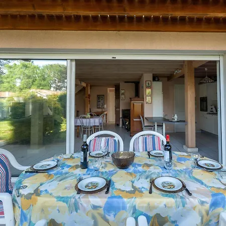 Spacieuse Maison 3 A Pour 6 Personnes - Fr-1-319-610 Holiday home